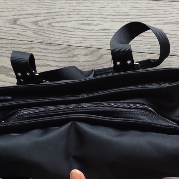 Beautiful shoulder bag by Franco Sarto ⭐🍀 - Picture 7 of 12